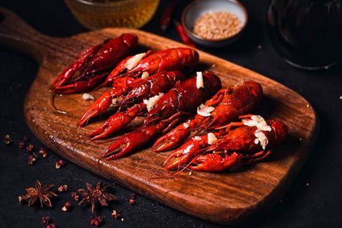 小龍蝦只吃蝦尾，為何蝦尾價格更親民？